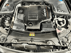 Fahrzeugaufbereitung Warendorf Hochglanzmanufaktur - Motorwäsche Mercedes